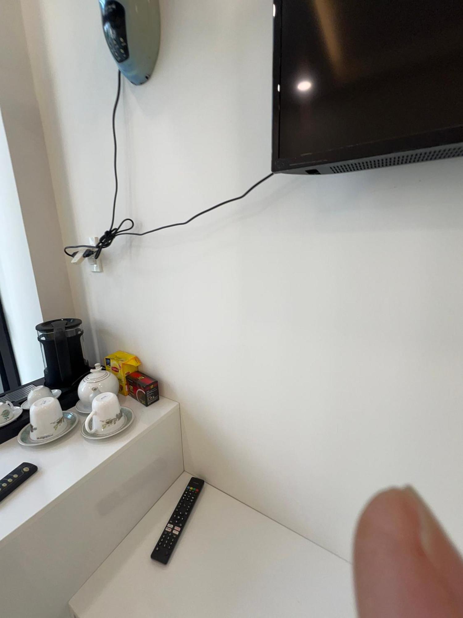 Khách sạn hẻo lánh 85homestay85