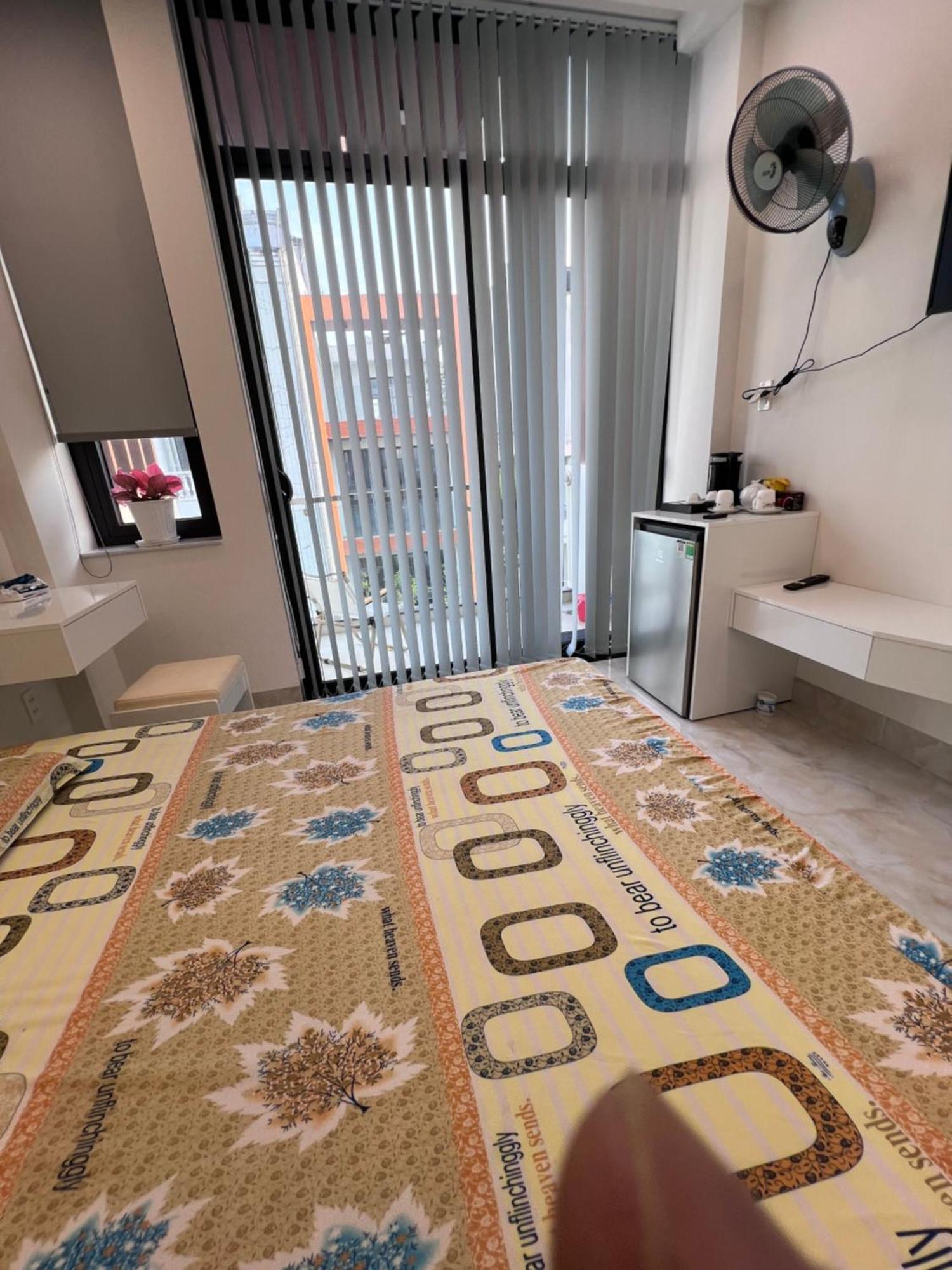 Khách sạn hẻo lánh 85homestay85 *